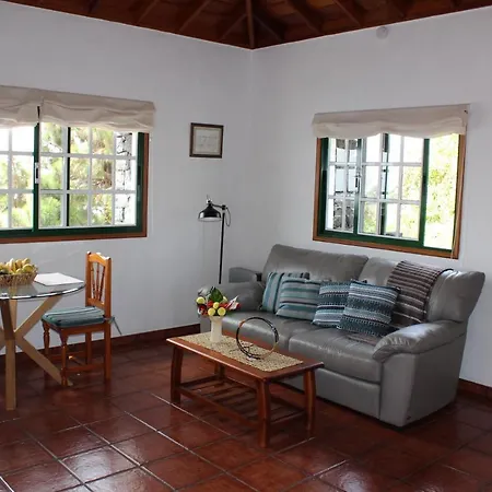 Летний дом Casa La Majada (adults Only) Лос-Льянос-де-Аридане